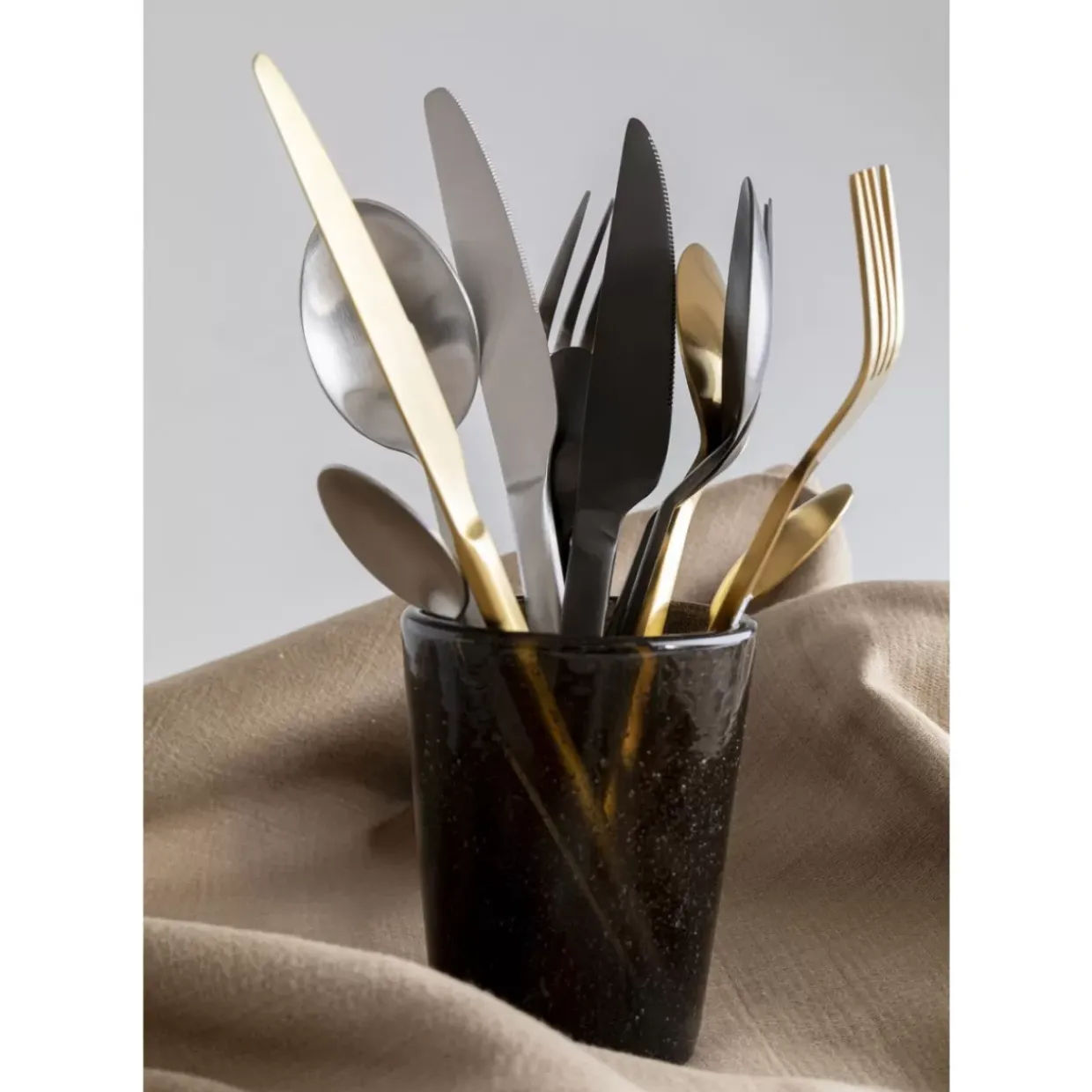 Besteck Gloria Matt Schwarz (16-Tlg.)