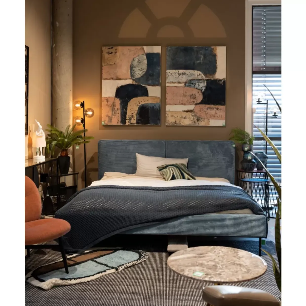 Bett East Side Cord Blau 160X200Cm