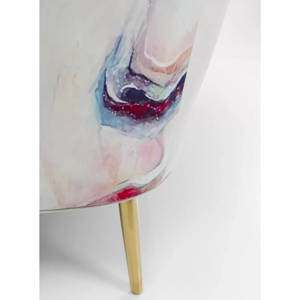 Sessel Portrait Creme